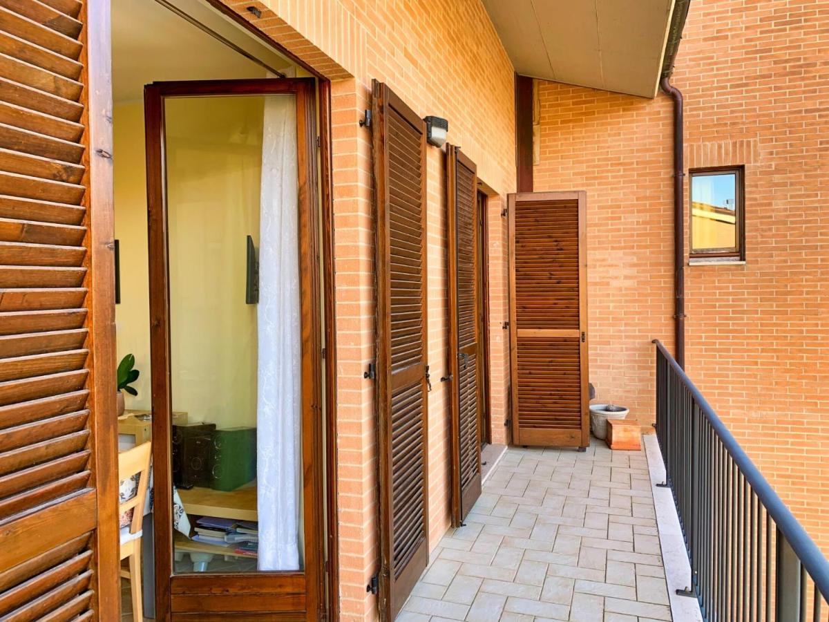 La Casa Di Lory Apartment Sarnano Exterior foto